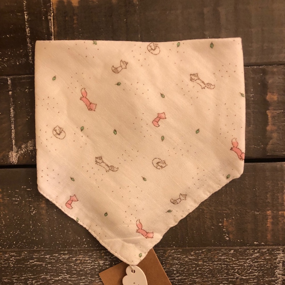Angel Dear Ditsy Fox Bandana Bib